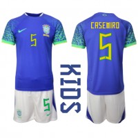 Echipament fotbal Brazilia Casemiro #5 Tricou Deplasare Mondial 2022 pentru copii maneca scurta (+ Pantaloni scurti)